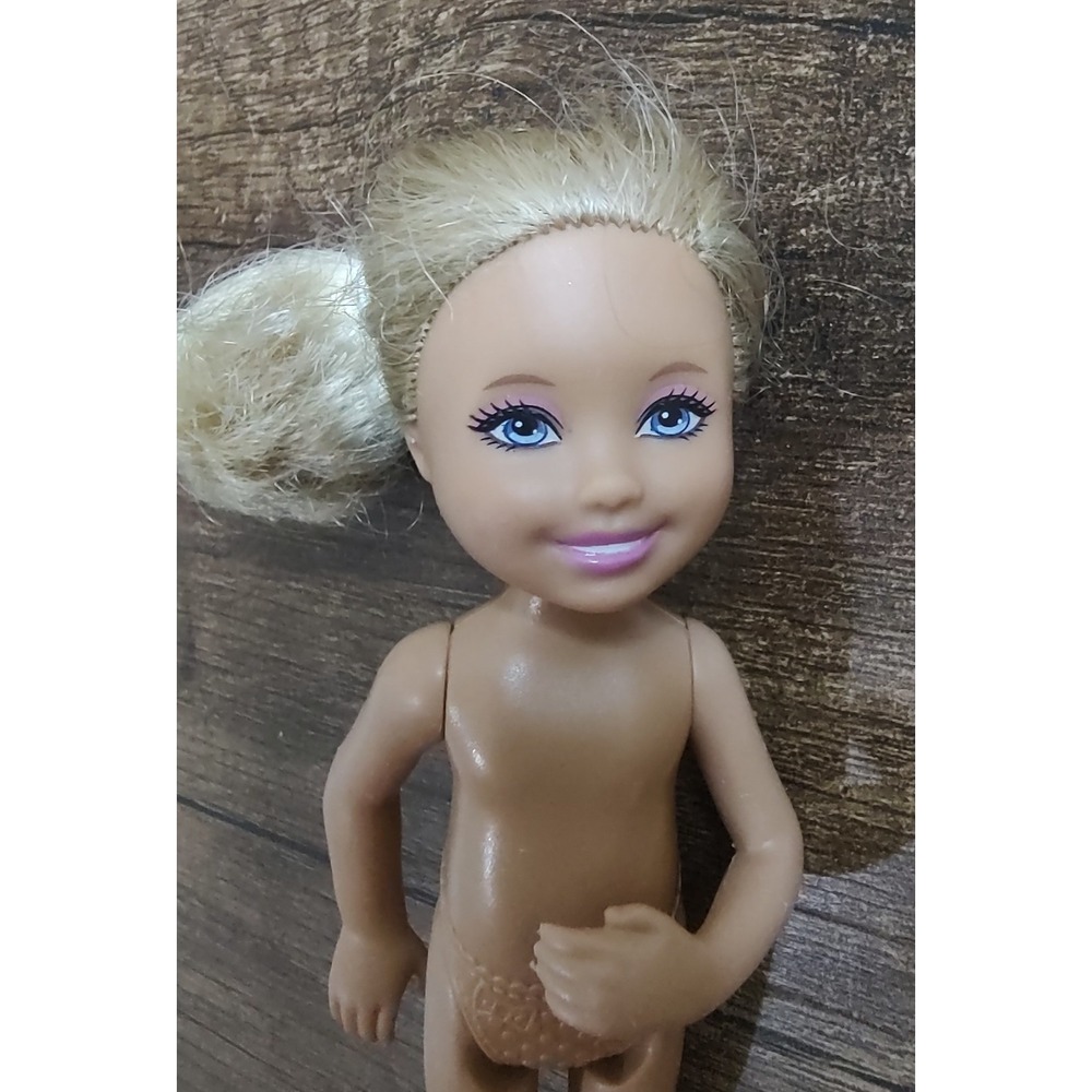 2010 Mattel Chelsea Doll Barbies Little Sister Blonde Blue Eyes D68